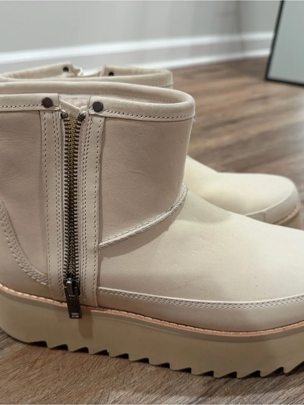 UGG Women's Cream Zip Platform Ankle Boots